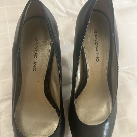 Bandolino Shoes - Great show, little worn.  Lots of life!